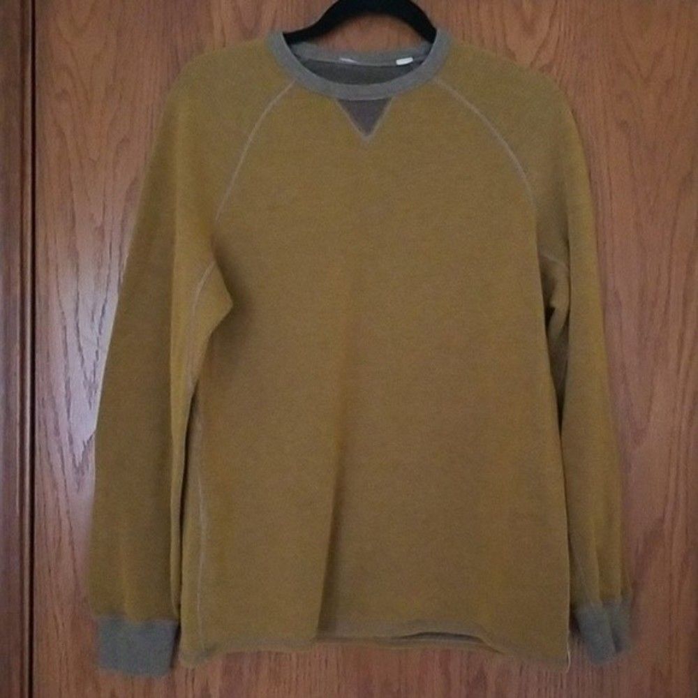 Tommy Bahama men's long sleeve top Medium